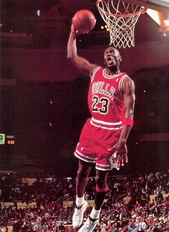 尤尔曼德：药厂目前无法和顶级球队比；阿隆索刚来时情况也这样（尤尔曼德：勒沃库森目前还达不到顶级队水准，阿隆索执教初期同样如此）