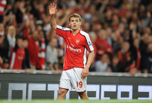 博主：国安今天前往河内，因当地训练条件不佳今晚直接去踩场（据博主称，国安今日赴河内，因训练条件欠佳今晚将直接踩场）