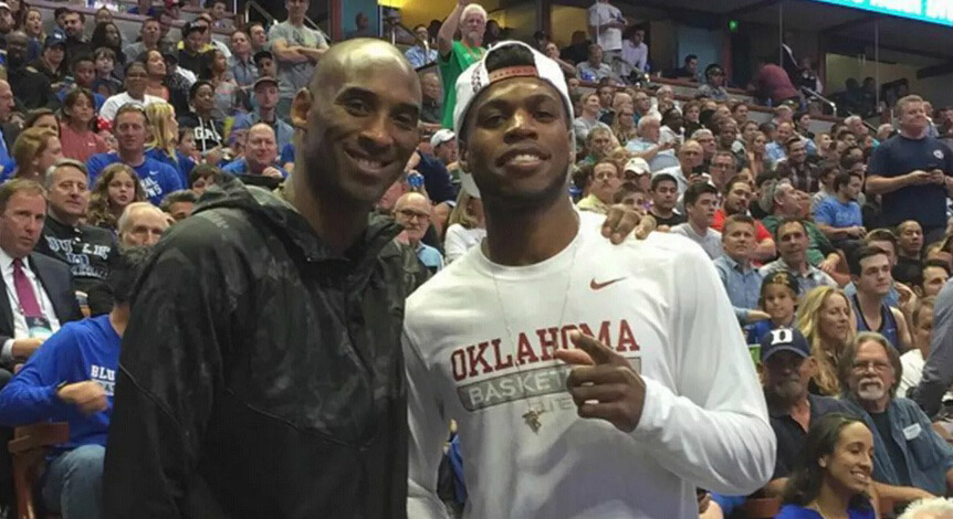 进攻状态惨淡！勇士&鹈鹕首节三分21中2仅得35分（进攻低迷：勇士与鹈鹕首节三分21投仅2中，合计仅35分）